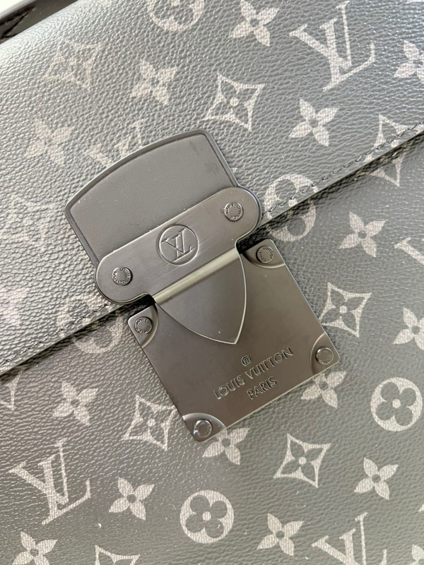 LOUIS VUITTON S LOCK BRIEFCASE