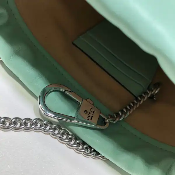 Affordable GUCCI GG Marmont mini bucket bag