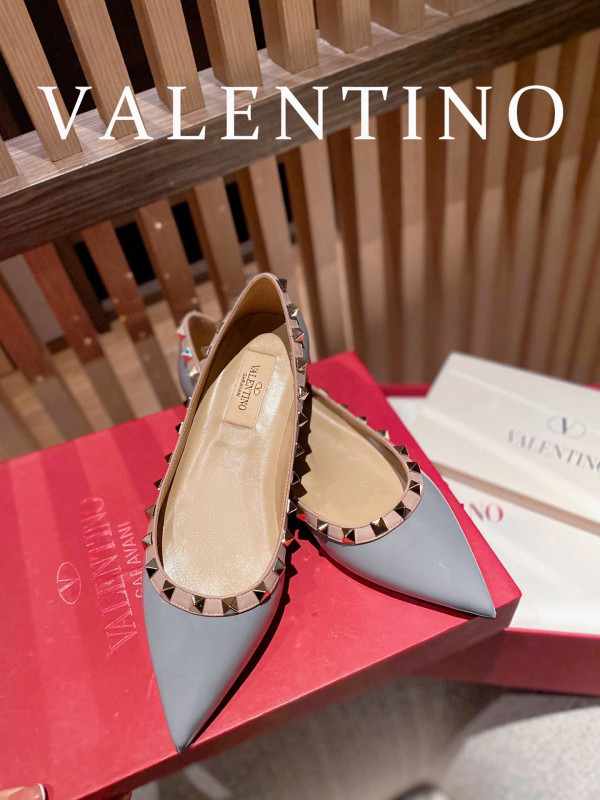 HOT SALE VALENTINO ROCKSTUD FLAT