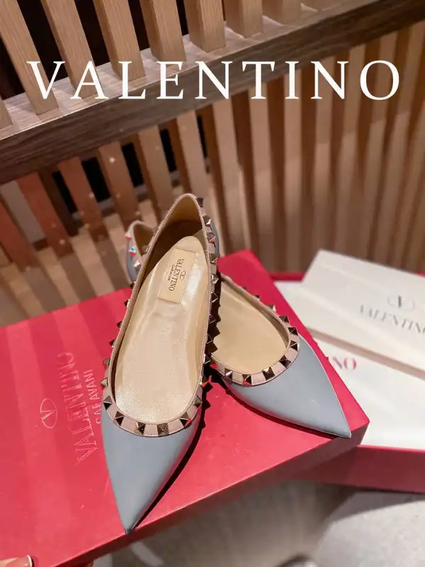 Frstbag ru VALENTINO ROCKSTUD FLAT