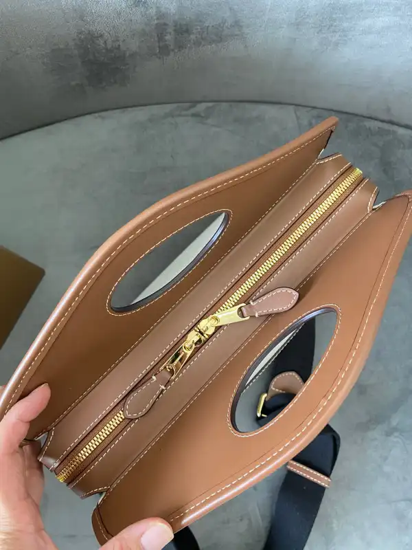 BURBERRY SMALL Pocket Tote