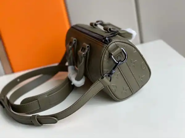 LOUIS VUITTON KEEPALL XS