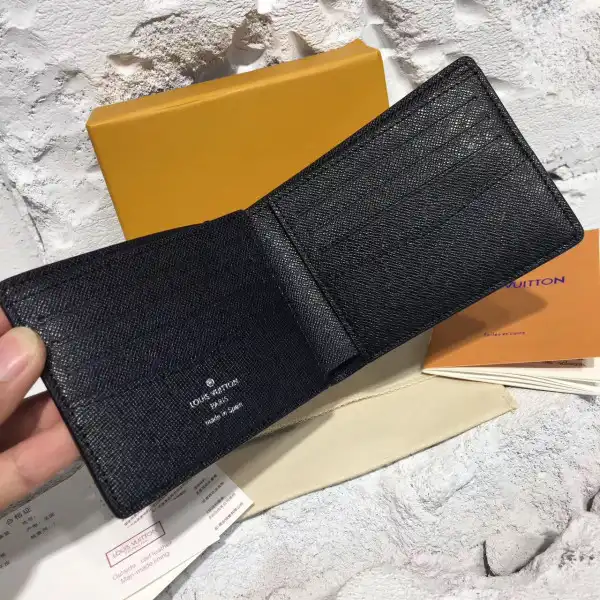 TO Louis Vuitton supreme pocket wallet