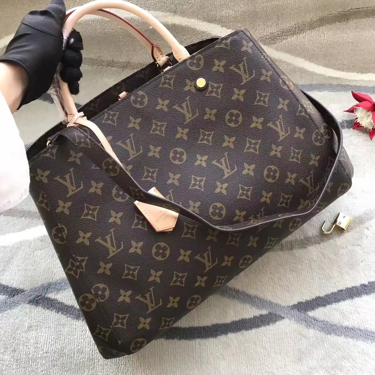 Cheap Louis Vuitton Montaigne Bag GM