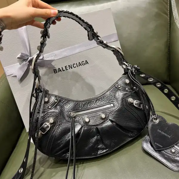 BALENCIAGA WOMEN'S LE CAGOLE SMALL SHOULDER BAG