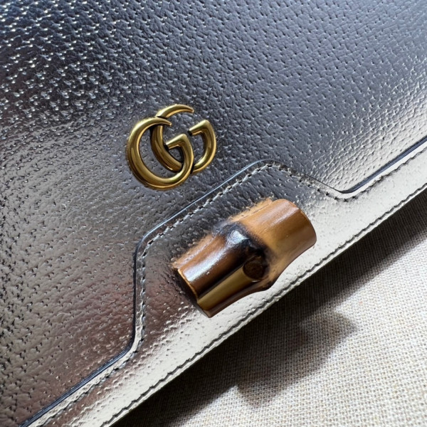 HOT SALE Gucci Diana mini bag with bamboo