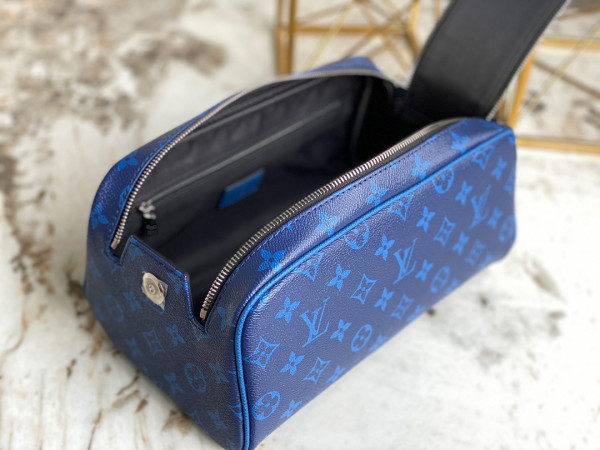 HOT SALE LOUIS VUITTON DOPP KIT TOILET POUCH