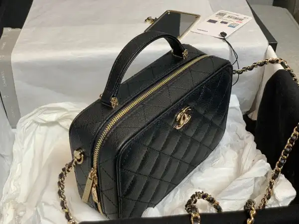 CHANEL VANITY CASE