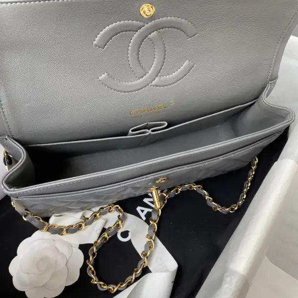 Firstbag Ru CHANEL FLAP BAG