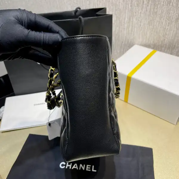 CHANEL SHOPPING BAG