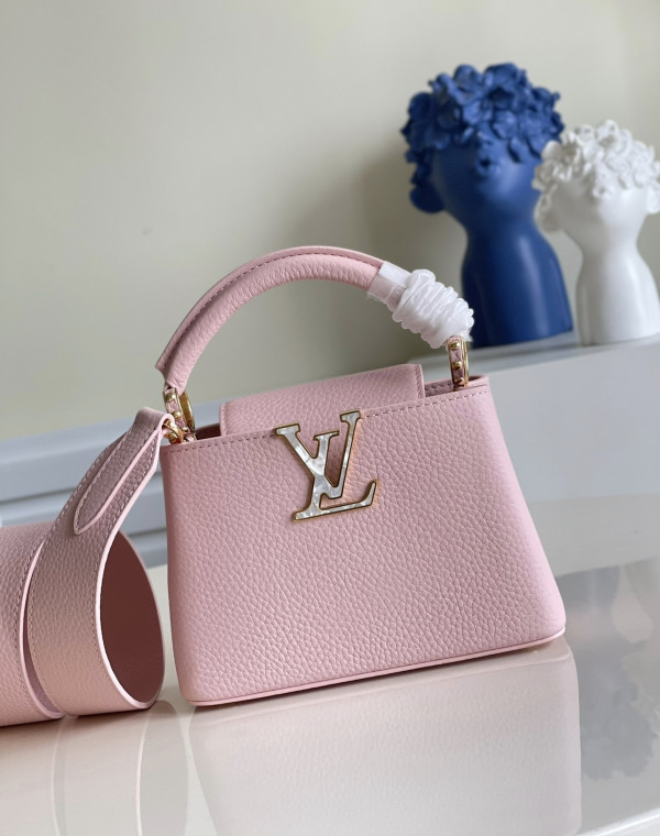 [FREE SHIPPING] LOUIS VUITTON CAPUCINES MINI