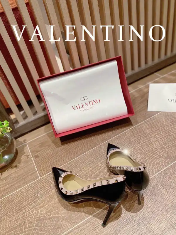 First bag ru VALENTINO ROCKSTUD HIGH HEELS