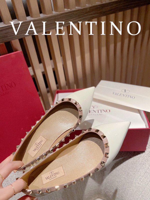 HOT SALE VALENTINO ROCKSTUD FLAT