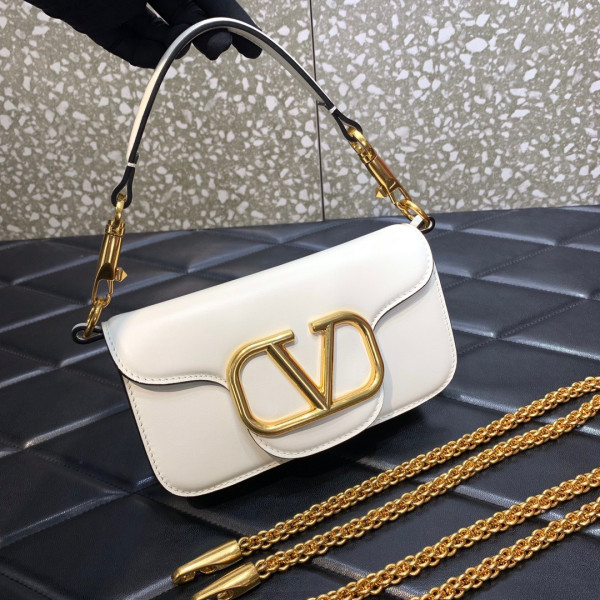 HOT SALE VALENTINO LOCÒ SMALL SHOULDER BAG IN CALFSKIN