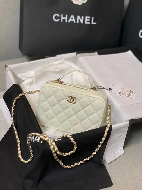 CHANEL VANITY CASE