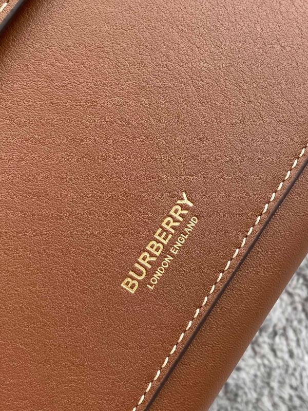 HOT SALE BURBERRY Pocket Tote