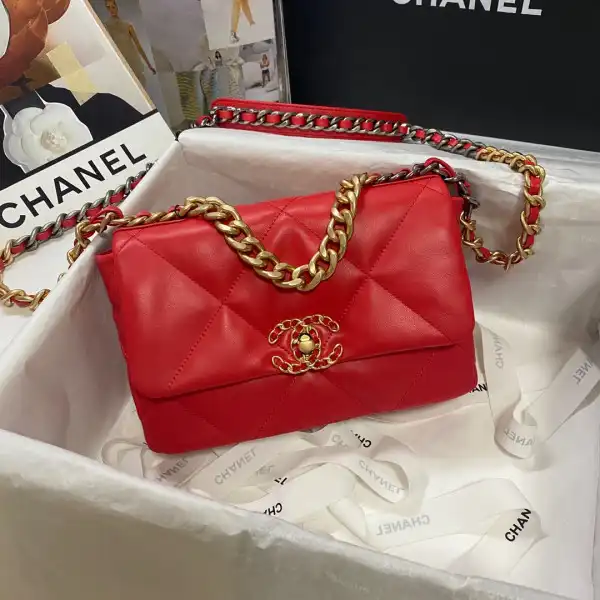 CHANEL 19 FLAP BAG