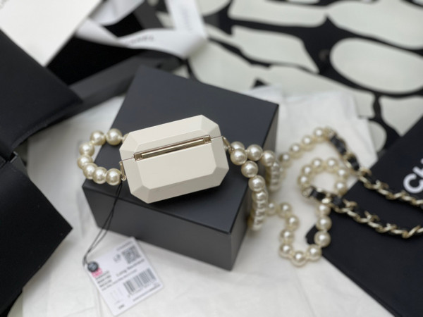 HOT SALE CL AIRPODS CASE PRO NECKLACE