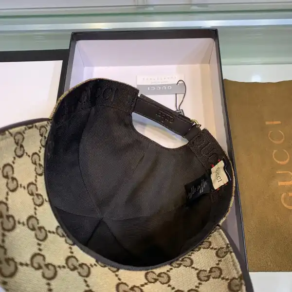 First bag ru GUCCI HAT