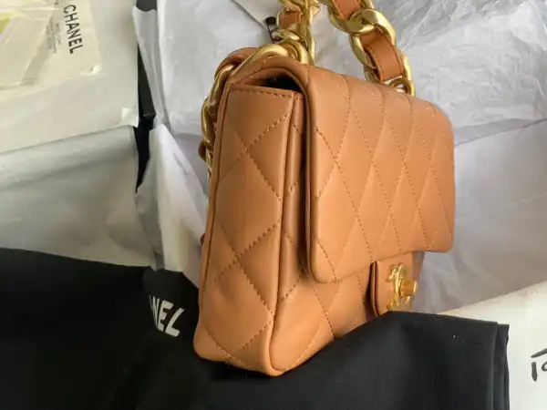 First bag ru CHANEL SMALL FLAP BAG