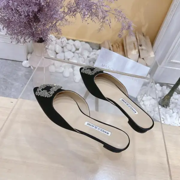 Yupoo bagsoffer MANOLO BLAHNNIK SANDALS