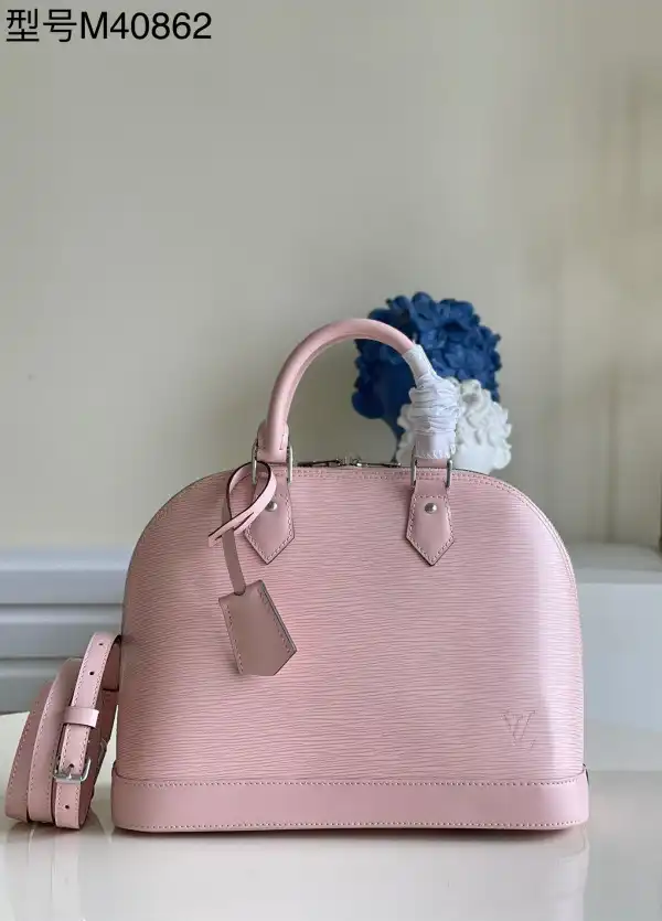 First bag ru LOUIS VUITTON ALMA PM