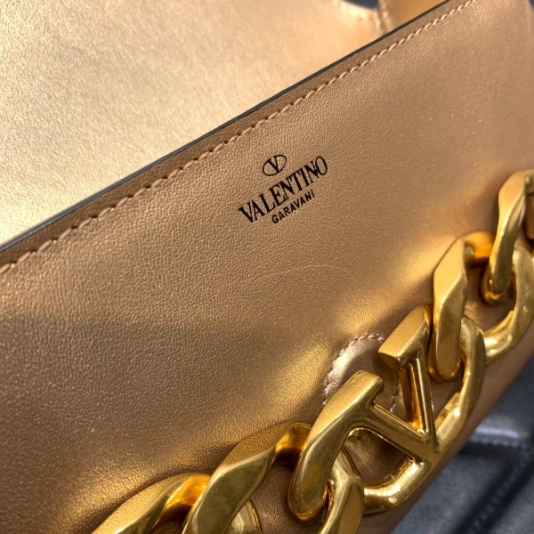 HOT SALE VALENTINO VLOGO CHAIN SMALL CALFSKIN SHOULDER BAG