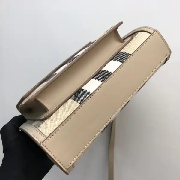 Bagsoffer yupoo BURBERRY Pocket Bag