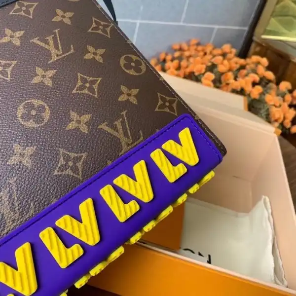 Frstbag ru LOUIS VUITTON POCHETTE VOYAGE MM