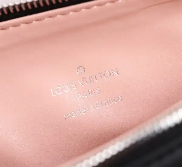 LOUIS VUITTON COUSSIN PM