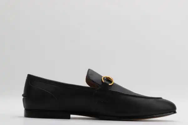 GUCCI Jordaan leather loafer