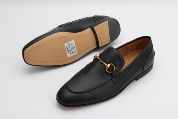 HOT SALE GUCCI Jordaan leather loafer