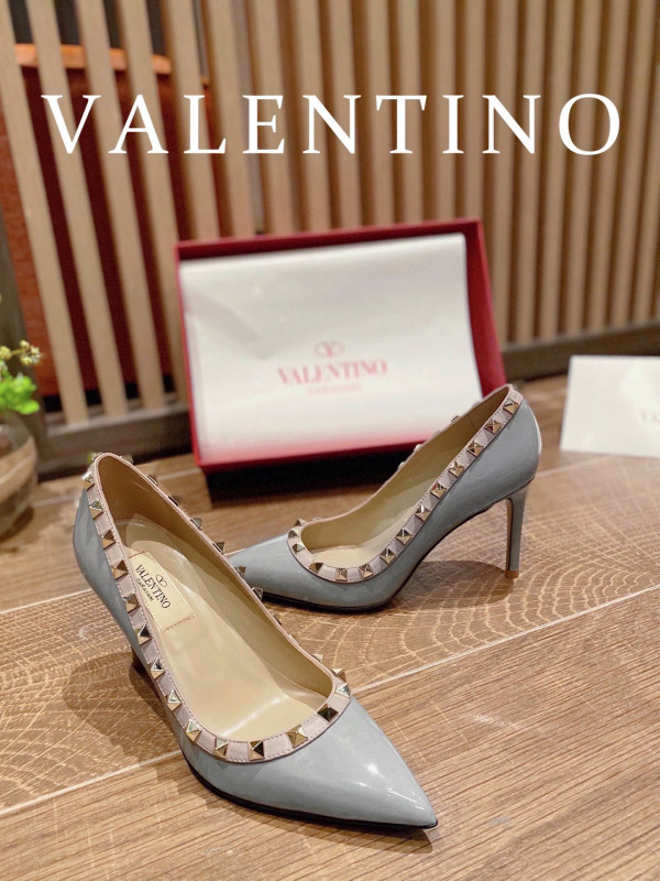 HOT SALE VALENTINO ROCKSTUD HIGH HEELS