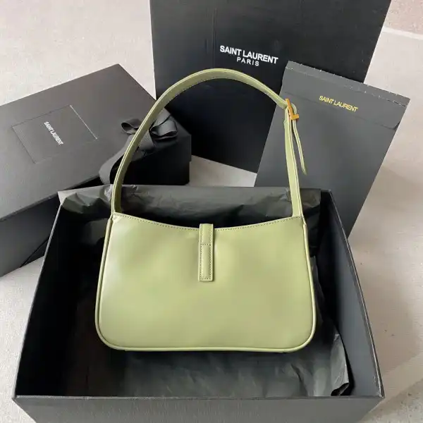 Yupoo bagsoffer YSL LE 5 À 7 HOBO BAG