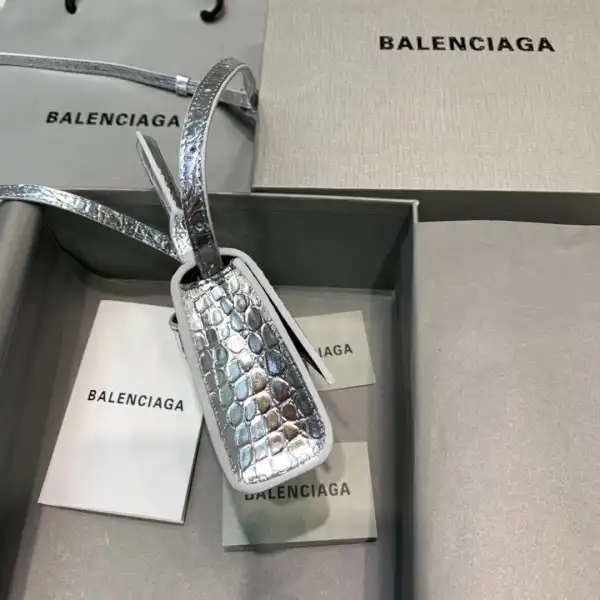 Bagsoffer BALENCIAGA HOURGLASS