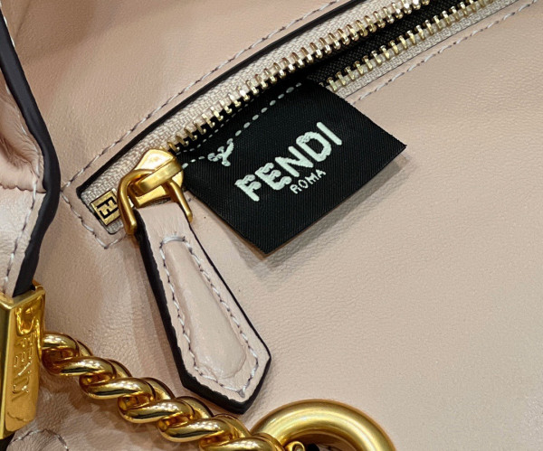 FENDI BAGUETTE CHAIN MIDI 397B98-24*14*7CM