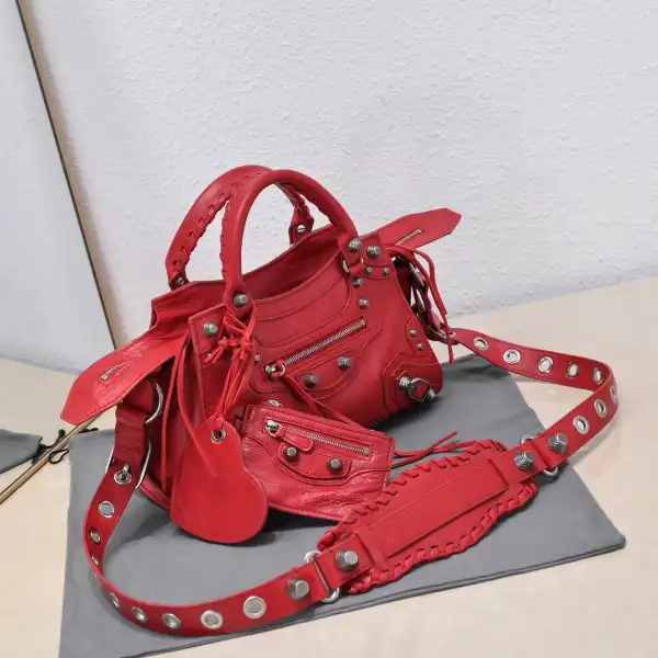 BALENCIAGA NEO CAGOLE XS HANDBAG