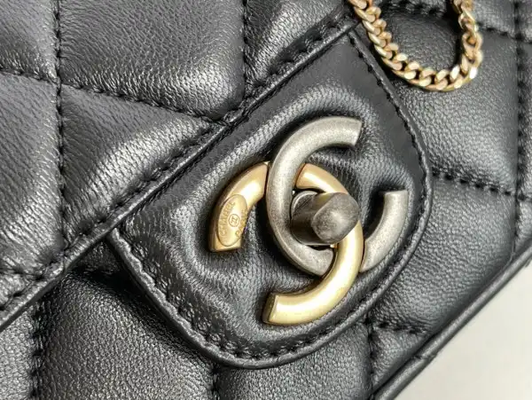 CHANEL FLAP BAG