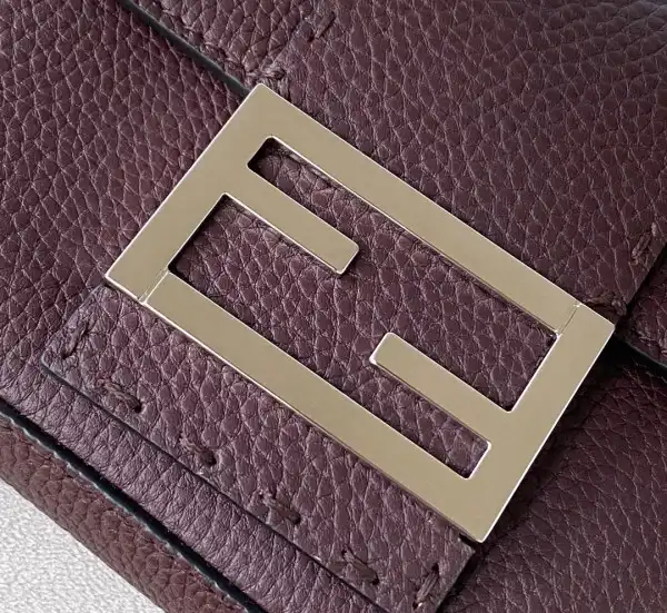 FENDI BAGUETTE