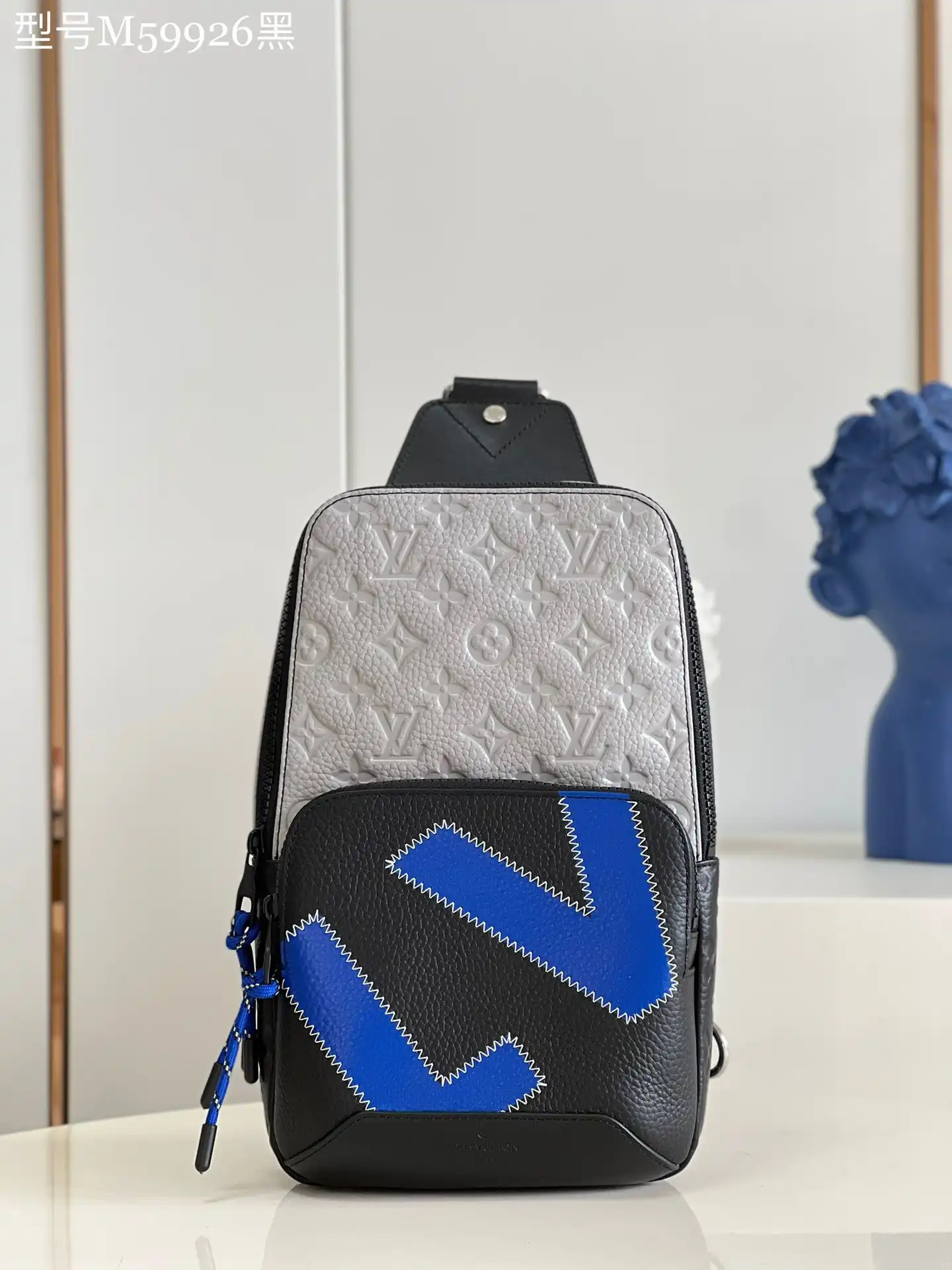 Frstbag ru LOUIS VUITTON AVENUE SLINGBAG