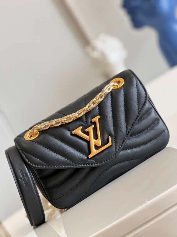 HOT SALE LOUIS VUITTON NEW WAVE CHAIN BAG PM