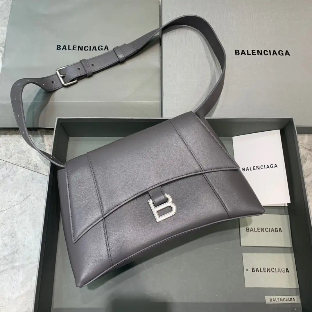 Frstbag ru BALENCIAGA DOWNTOWN MEDIUM SHOULDER BAG