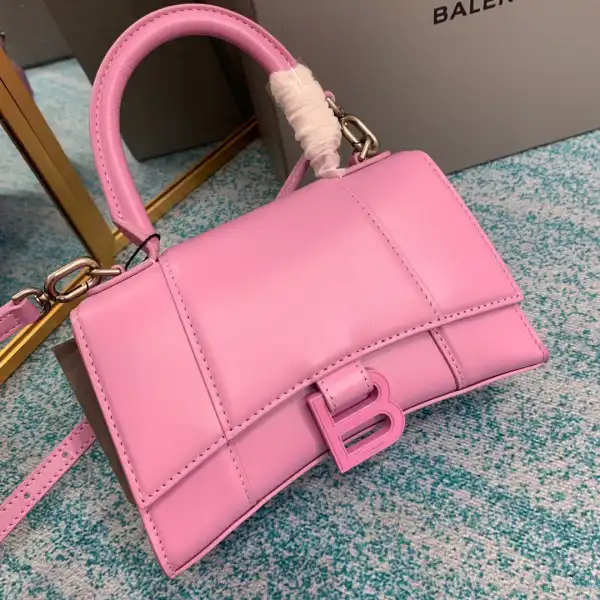 First bag ru BALENCIAGA HOURGLASS