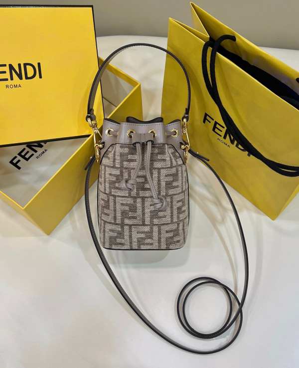 HOT SALE FENDI MON TRESOR-12*18*10CM