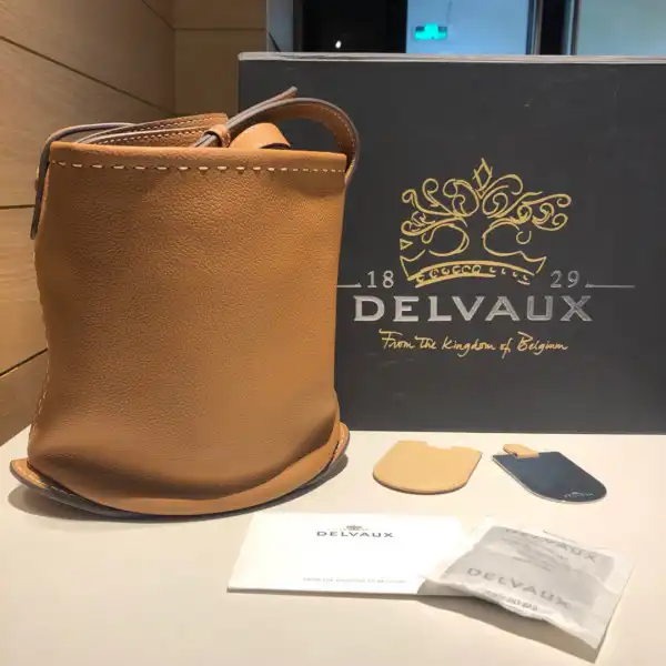 DELVAUX Pin Mini Bucket