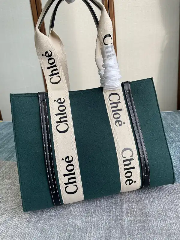 Yupoo bagsoffer CHLOÉ MEDIUM WOODY TOTE BAG