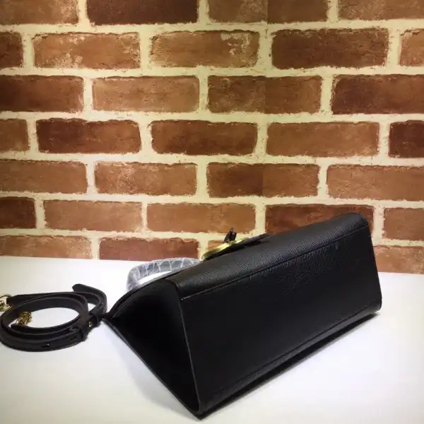 GUCCI GG Marmont shoulder bag