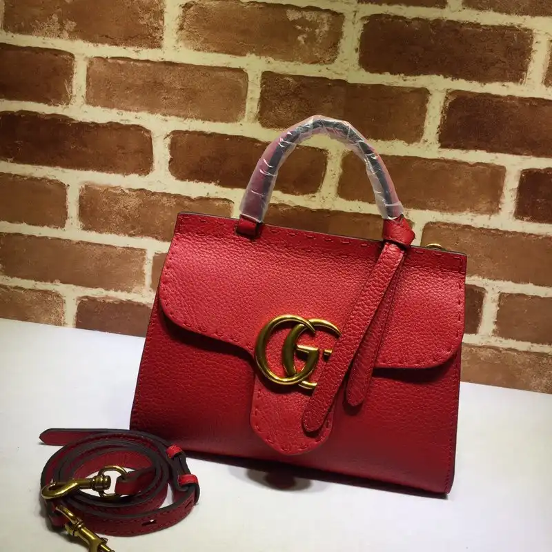 GUCCI GG Marmont shoulder bag