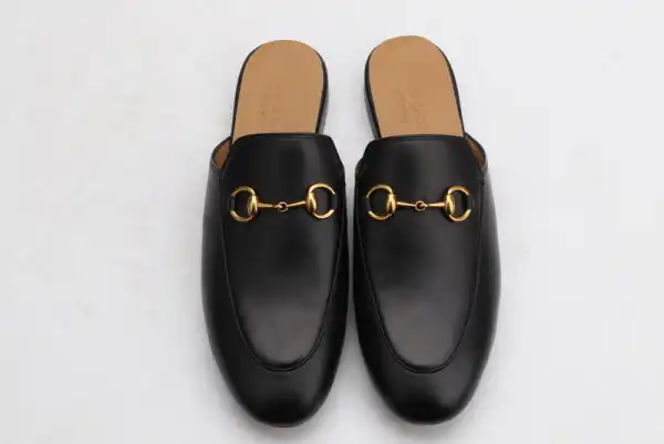 Yupoo bagsoffer GUCCI Princetown leather slipper