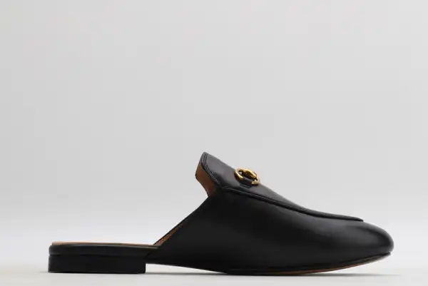 GUCCI Princetown leather slipper